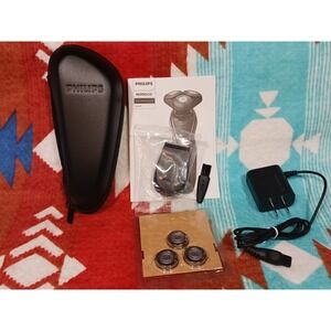 Philips Norelco 6500 Wet Dry Shaver Clean Shave with extra Shaving Heads + Case